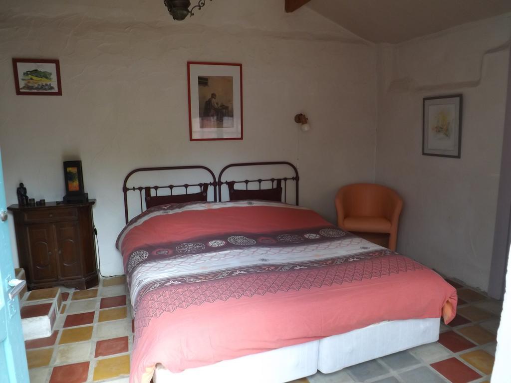 Chambre d'Hôtes Oeuil de Bouc Madiran Exterior foto
