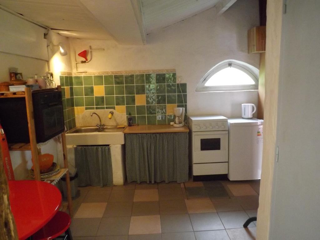 Chambre d'Hôtes Oeuil de Bouc Madiran Exterior foto